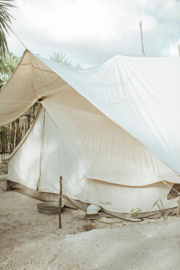 فندق Glamp Ikal تولوم المظهر الخارجي الصورة